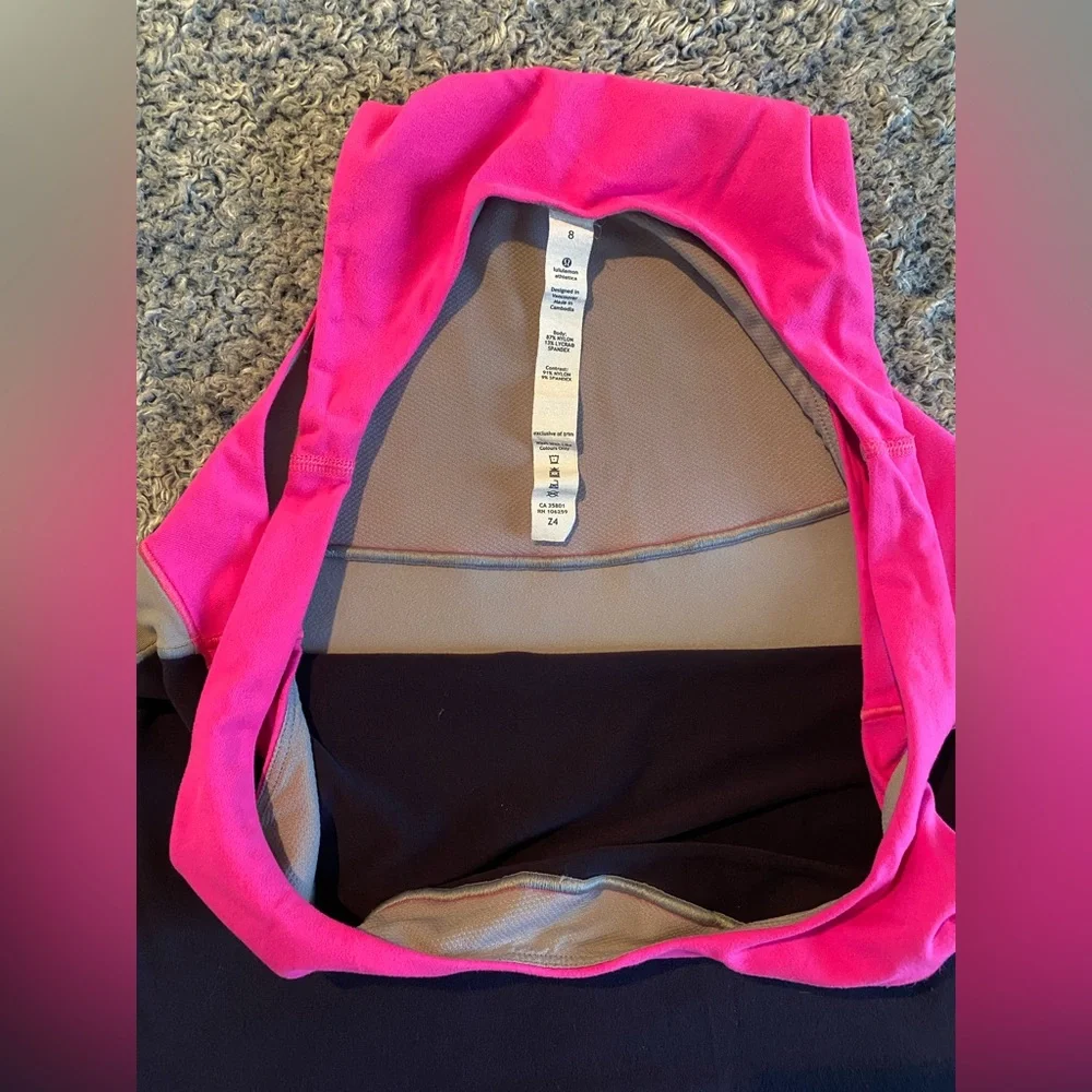 Like new ✨ Lululemon Tank - Size 6 - Picture 4 of 6